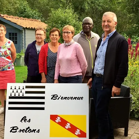 Сasa de vacaciones Charmante Maison Historique Avec Jardin à - Charme, Cheminée, Et Sérénité - Fr-1-585-67 *