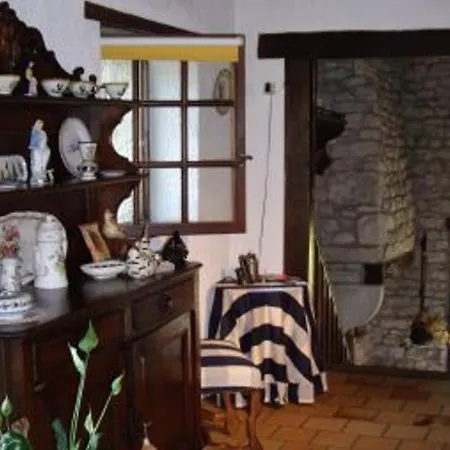 펜션 Charmante Maison Historique Avec Jardin A - Charme, Cheminee, Et Serenite - Fr-1-585-67