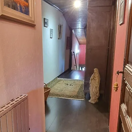Charmante Maison Historique Avec Jardin à - Charme, Cheminée, Et Sérénité - Fr-1-585-67 * Vadelaincourt